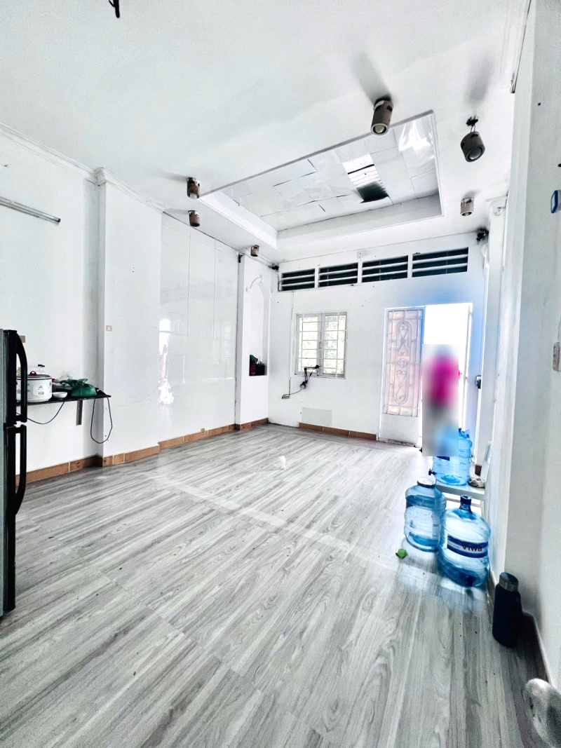 Bán nhà 3 Tầng - 46m2_4.1x11.5m - 7 Phòng – Dòng Tiền 12 triệu/tháng – Đối Diện ĐH Luật – Hiệp Bình - Ảnh 1